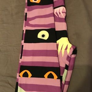 Purple Lularoe Mummy Leggings, OS, NWOT